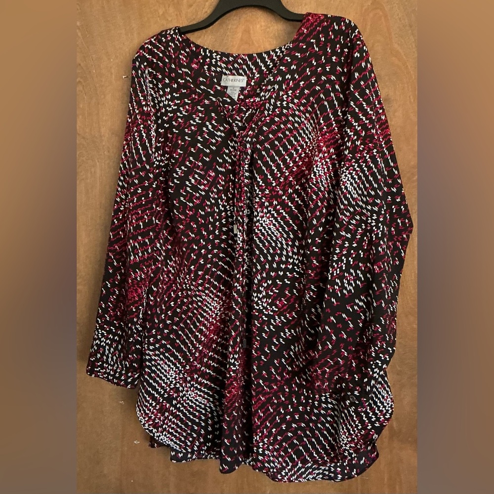 Catherines Woman Lightweight Flowy Pullover Top V-Neck With Lace-Up Shoelace 1X